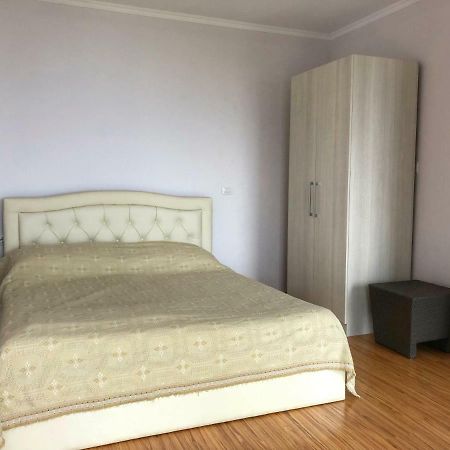 Llakmani Apartment Поградец Екстериор снимка