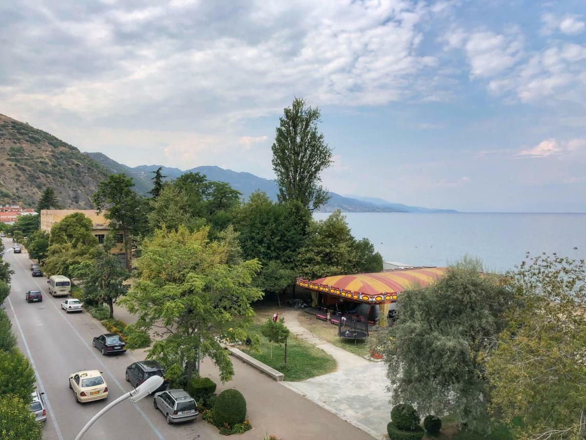 Llakmani Apartment Поградец Екстериор снимка